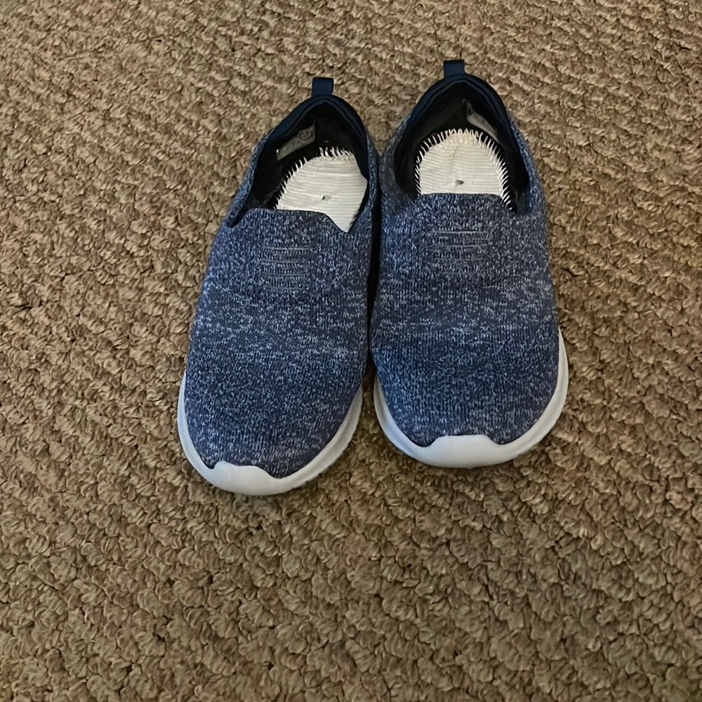 Khaki blue sketchers in excellent condition